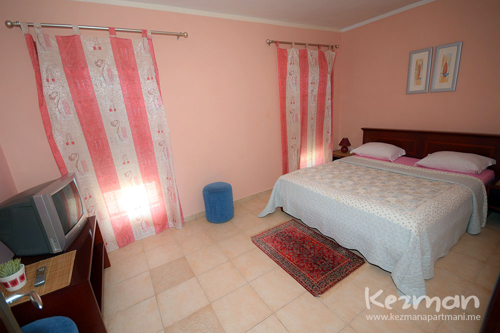 APARTMENT 2 - Kezman Apartments Igalo, Montenegro